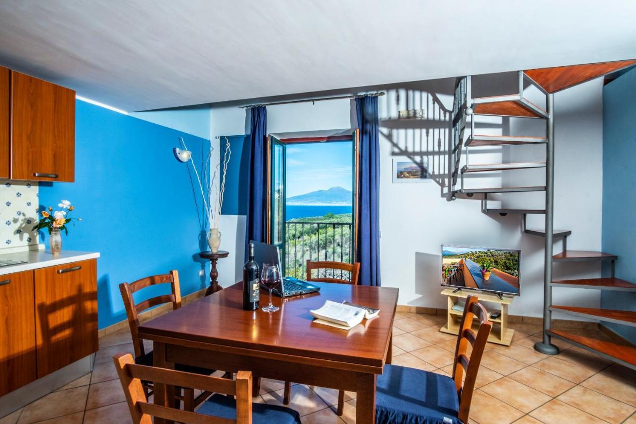 Villa Rosmary - Sorrento Coast - Gulf Of Naples View Екстер'єр фото